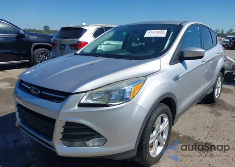 2014 Ford Escape Se z USA, uszkodzony, nr VIN 1FMCU0GX0EUE28246